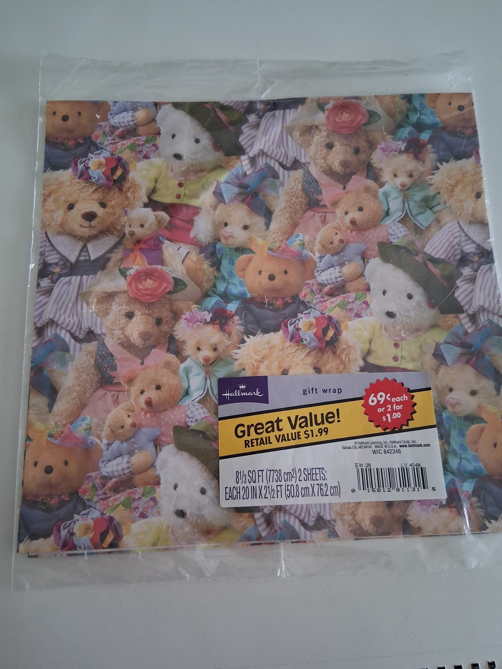Vintage Hallmark Teddy Bear Pattern Gift Wrap — Multicolor Pastels